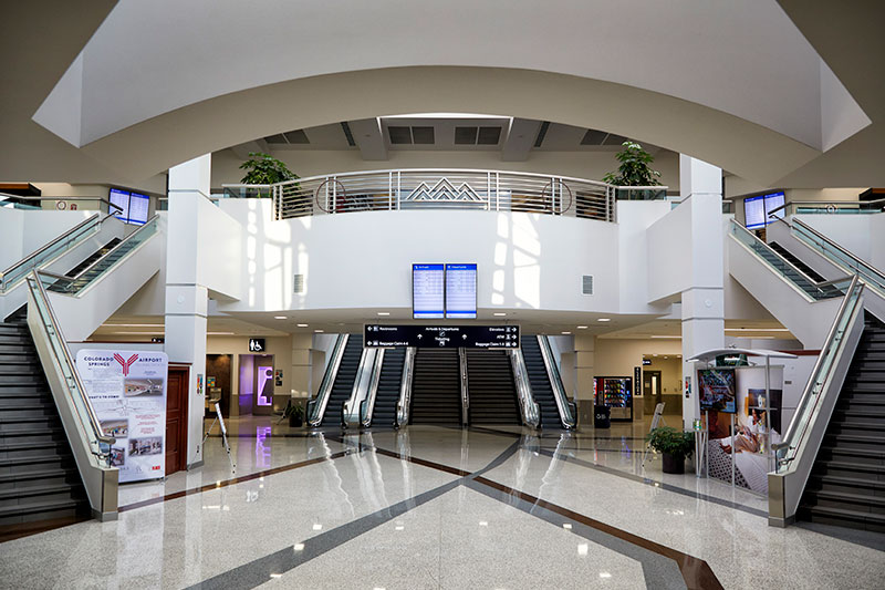 Colorado Springs Airport (COS)